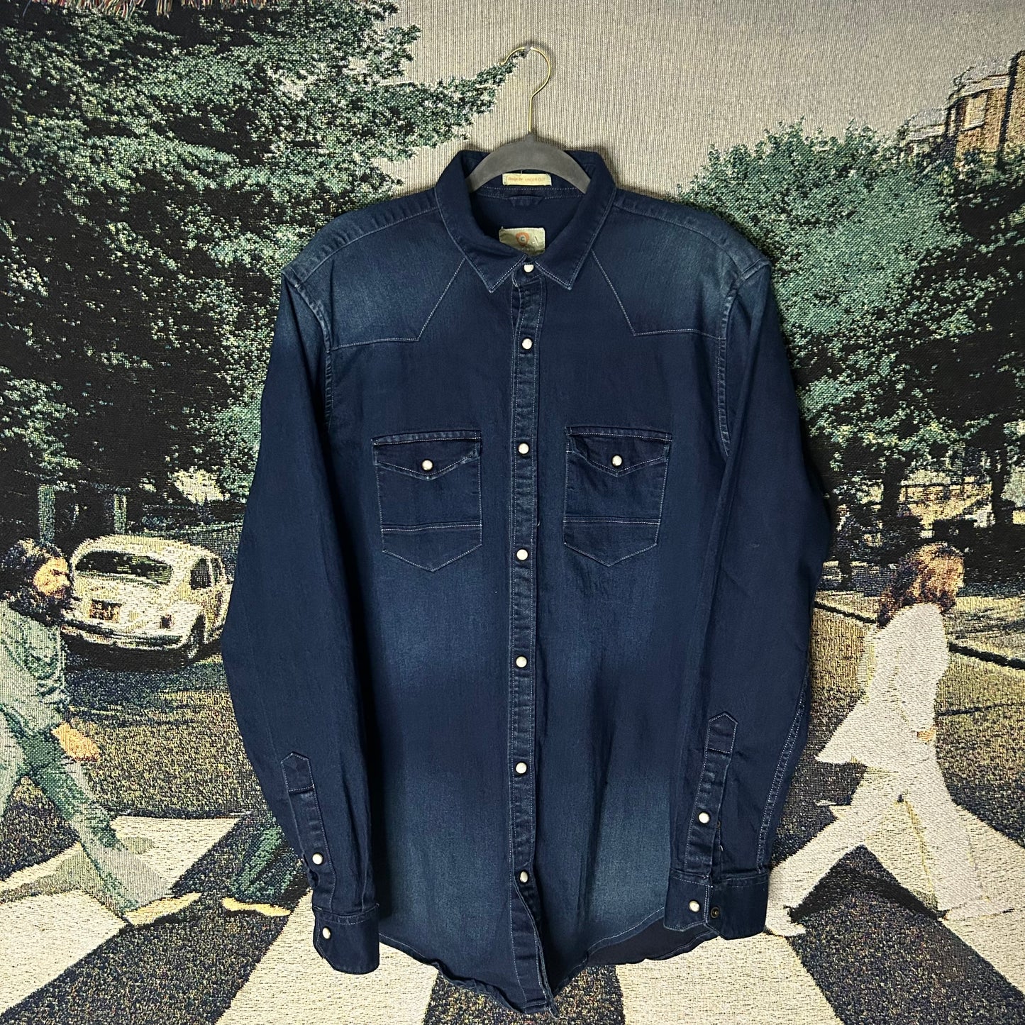 Western Style Pearl Snap Denim Shirt